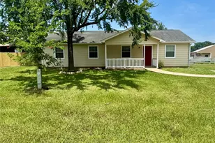 1592 Dr Martin Luther King Dr, Montgomery, TX 77356 - Photo 3