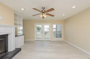13 Mariner Village Dr, Seabrook, TX 77586 - Photo 17