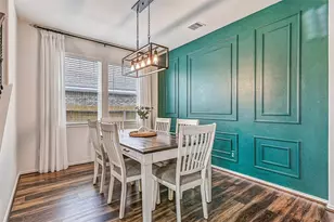 352 Selah Ct, Alvin, TX 77511 - Photo 5