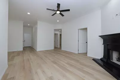 1241 Chateau Woods Parkway Drive, Conroe, TX 77385 - Photo 19