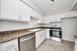 1818 Augusta Dr, Houston, TX 77057 - Photo 13