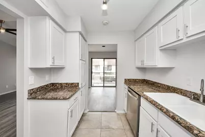 1818 Augusta Drive #14, Houston, TX 77057 - Photo 15