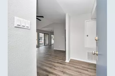 1818 Augusta Drive #14, Houston, TX 77057 - Photo 5