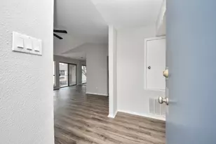 1818 Augusta Dr, Houston, TX 77057 - Photo 5