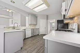 11607 Oak Lake Park Dr, Sugar Land, TX 77498 - Photo 15