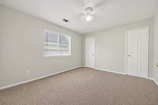 11607 Oak Lake Park Dr, Sugar Land, TX 77498 - Photo 33