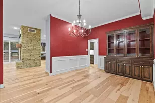 713 Bayou Crest Dr, Dickinson, TX 77539 - Photo 17