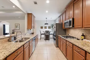 754 Forest Ln Dr, Conroe, TX 77302 - Photo 3