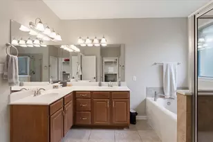 754 Forest Ln Dr, Conroe, TX 77302 - Photo 9