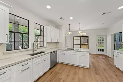 66 S Placid Hill Circle, The Woodlands, TX 77381 - Photo 13