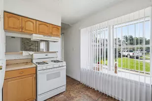 10020 Ridgecoral Dr, Houston, TX 77038 - Photo 13