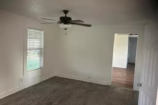 2115 Bonnie St, Orange, TX 77630 - Photo 9