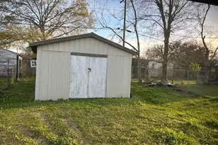 2115 Bonnie St, Orange, TX 77630 - Photo 29