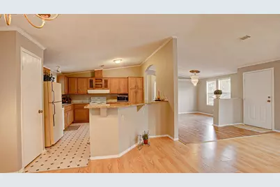 2516 Loch Lomond Street, Highlands, TX 77562 - Photo 11