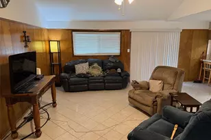 342 Still Forest St, Liberty, TX 77575 - Photo 5