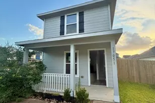 17051 Marie Vlg Dr, Conroe, TX 77306 - Photo 1