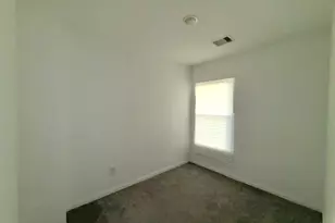 17051 Marie Vlg Dr, Conroe, TX 77306 - Photo 9