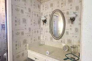 270 Bode St, El Campo, TX 77437 - Photo 21