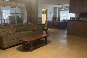 270 Bode St, El Campo, TX 77437 - Photo 7