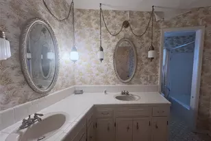 270 Bode St, El Campo, TX 77437 - Photo 15