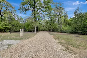 1196 Evelyn Ct, Franklin, TX 77856 - Photo 7