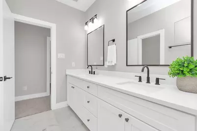 11 Wellford Street #E, Houston, TX 77022 - Photo 35