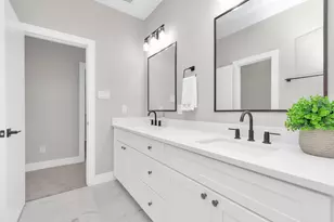 11 Wellford St, Houston, TX 77022 - Photo 35