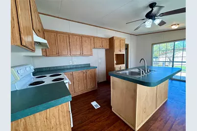 11739 E Old Oak Trail, Willis, TX 77378 - Photo 7