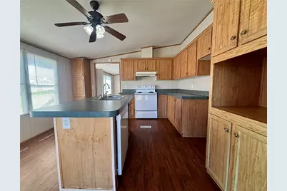 11739 E Old Oak Trail, Willis, TX 77378 - Photo 9