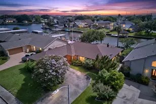 61 Lebrun Ct, Galveston, TX 77551 - Photo 39