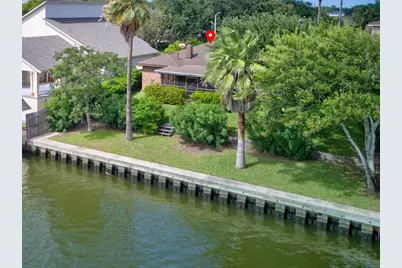61 Lebrun Court, Galveston, TX 77551 - Photo 37