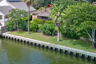 61 Lebrun Ct, Galveston, TX 77551 - Photo 37
