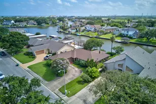 61 Lebrun Ct, Galveston, TX 77551 - Photo 33
