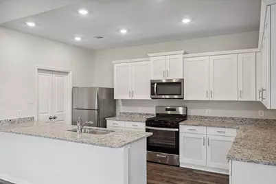 25514 Blooming Hazel Drive, Cleveland, TX 77328 - Photo 5