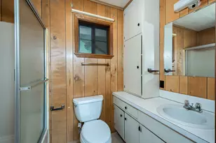 504 N Echols St, Caldwell, TX 77836 - Photo 15