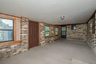 504 N Echols St, Caldwell, TX 77836 - Photo 25