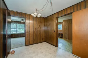 504 N Echols St, Caldwell, TX 77836 - Photo 21