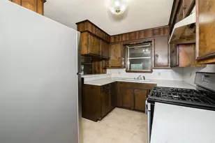 504 N Echols St, Caldwell, TX 77836 - Photo 9