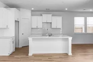 6634 Escondido Dr, Rosharon, TX 77583 - Photo 7