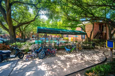 2255 Braeswood Park Drive #289, Houston, TX 77030 - Photo 3