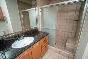 2255 Braeswood Park Dr, Houston, TX 77030 - Photo 21