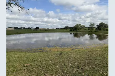 215 County Road 233, Hallettsville, TX 77964 - Photo 5