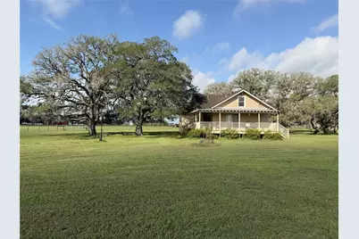 215 County Road 233, Hallettsville, TX 77964 - Photo 9