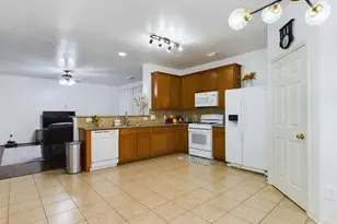 7402 Bering Landing Dr, Cypress, TX 77433 - Photo 9