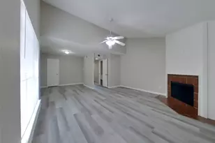 7717 Intrepid St, Houston, TX 77072 - Photo 3