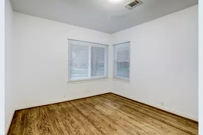 2803 Ashwood Street, Houston, TX 77025 - Photo 17