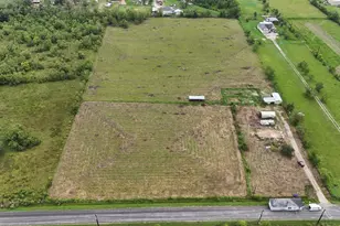 1602 County Rd 62, Rosharon, TX 77583 - Photo 1