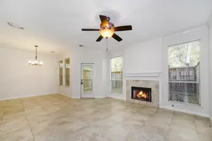 158 N Magnolia Pond Pl, The Woodlands, TX 77381 - Photo 5