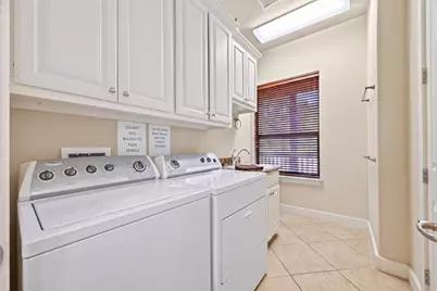 8 Smith Loop S, Cleveland, TX 77327 - Photo 11