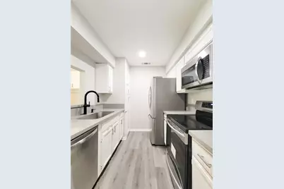 8299 Cambridge Street #1406, Houston, TX 77054 - Photo 11